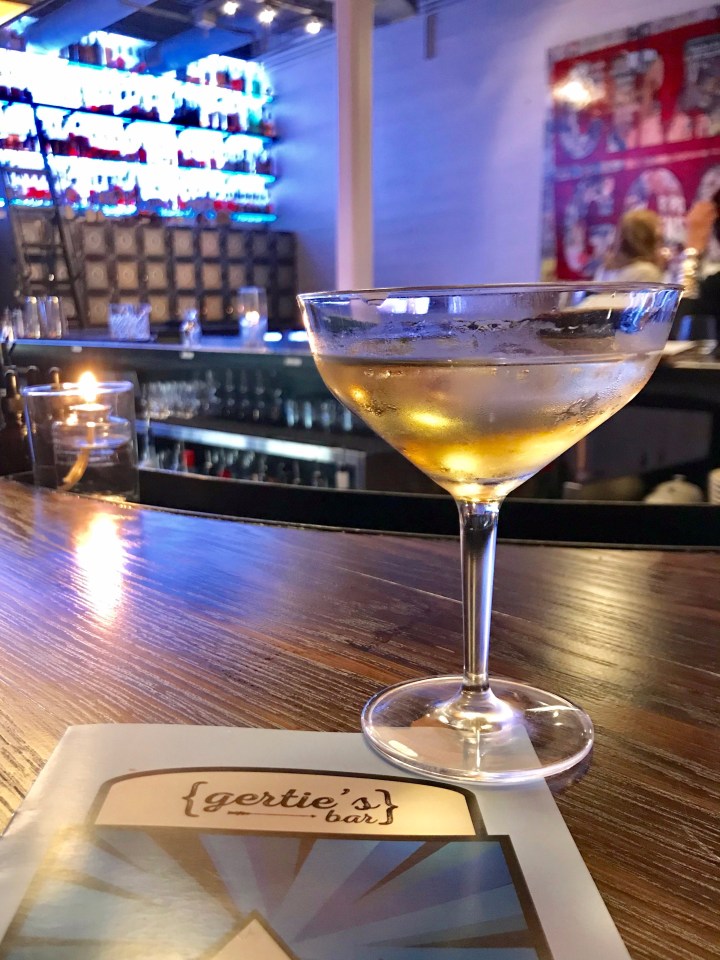 Cocktail bar Gerties Nashville Happy Hour